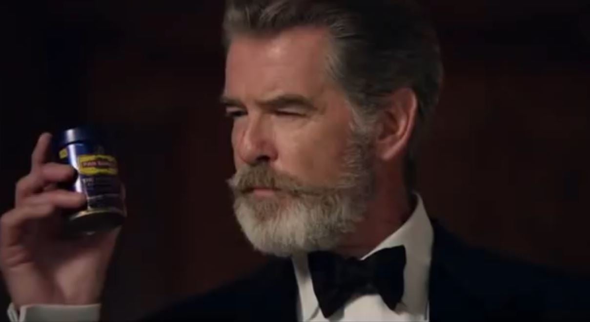 Pierce Brosnan dice que le «engañaron» sobre el riesgo de un producto contra el mal aliento