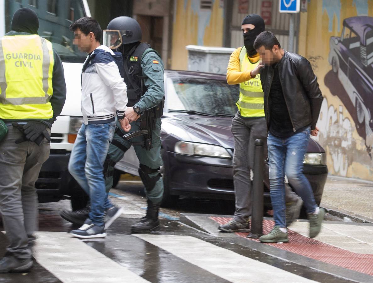 Dispositivo de la Guardia Civil en Santander contra el tráfico de seres humanos