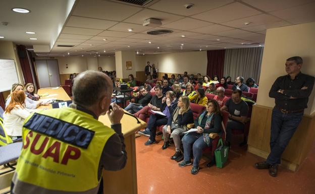 El Colegio de Médicos de Cantabria apoya las reivindicaciones del personal de Urgencias y el O61