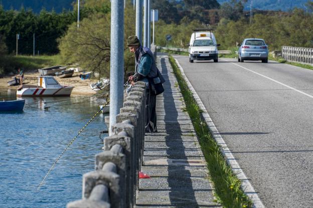 Obras Públicas encarga un estudio para la pasarela de 'los puentes'