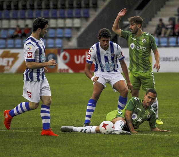 La Gimnástica estrena liderato en El Sardinero