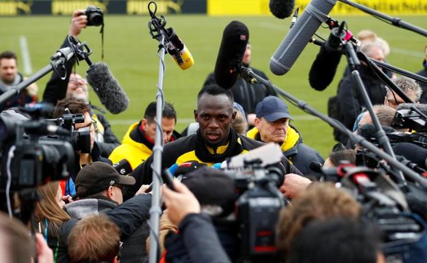 El ‘Rayo’ Bolt incendia el entrenamiento del Borussia Dortmund