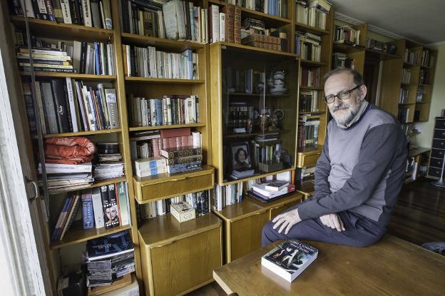 «Desde una visión materialista de la vida no es posible escribir novelas de hondura»