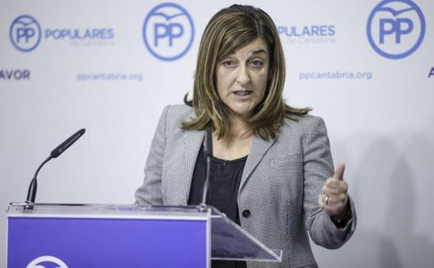 Buruaga pide a Revilla que abandone la lucha judicial contra el Estado tras la llegada de los 22 millones de Valdecilla