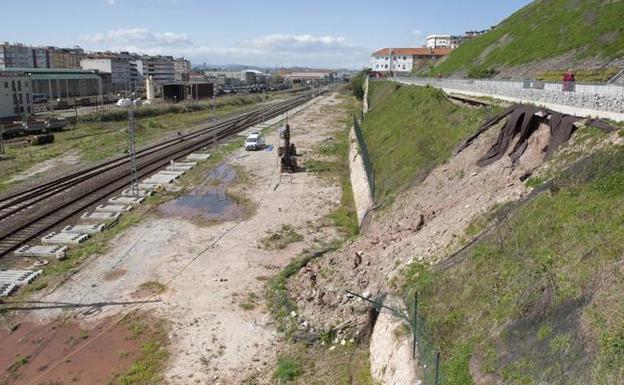 Dos argayos en el paseo de la Peña del Cuervo