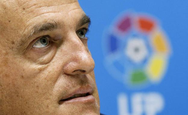 Tebas: «Yo cambiaría la legislación para suspender la final de Copa si hay insultos»