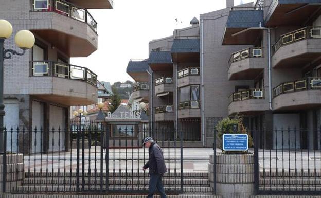 Los vecinos del Tenis iniciarán acciones penales contra quienes «pongan en riesgo el edificio»