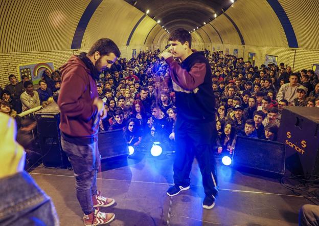 Las 'batallas de gallos' vuelven al Pasaje de Peña