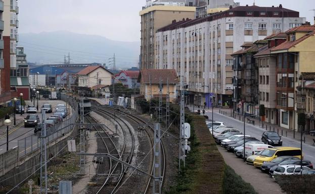 El Gobierno de Cantabria financiará el 30% del cubrimiento de las vías de Renfe en Maliaño