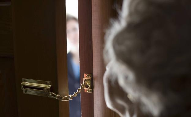 Condenada una comercial que falsificó firmas para quedarse las comisiónes por cambiar la compañía de luz y gas