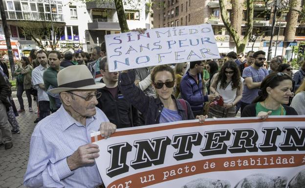 El STEC cifra en 400 los docentes que han secundado hoy la huelga de interinos