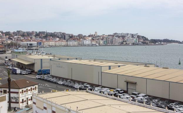 Fomento contradice al PRC y asegura que la ampliación del Puerto de Santander no requerirá rellenos