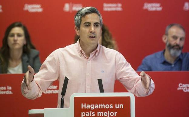 Zuloaga apuesta por limitar las primarias a militantes, frente a la apertura que piden los 'tezanistas'