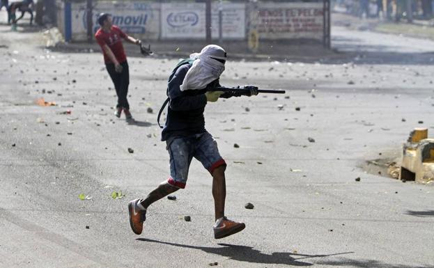 El presidente de Nicaragua anuncia la revocatoria de la reforma que detonó las protestas