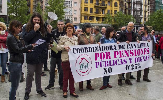 La Coordinadora de Pensionistas de Cantabria carga contra el PP por pedirles que den las gracias
