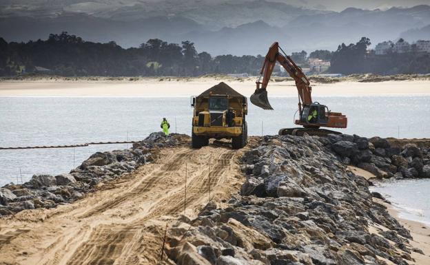 El Parlamento aprueba crear un Plan de la Bahía que evite «horrores» como los diques