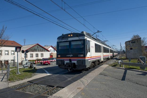 Reinosa, dividida por el tren