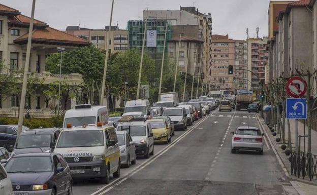 A la turborrotonda se le atraganta Cuatro Caminos