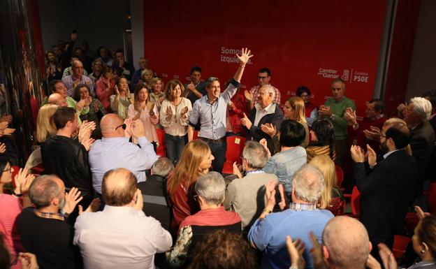 Zuloaga y Cortés pugnarán en las primarias del PSOE para encabezar la lista autonómica