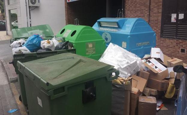 El comercio de Los Corrales incrementa un 45% el reciclaje de cartón