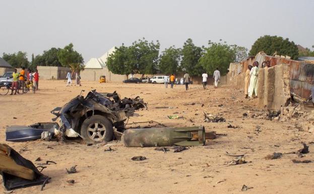 Aumentan a 27 los fallecidos por una cadena de explosiones en el noreste de Nigeria