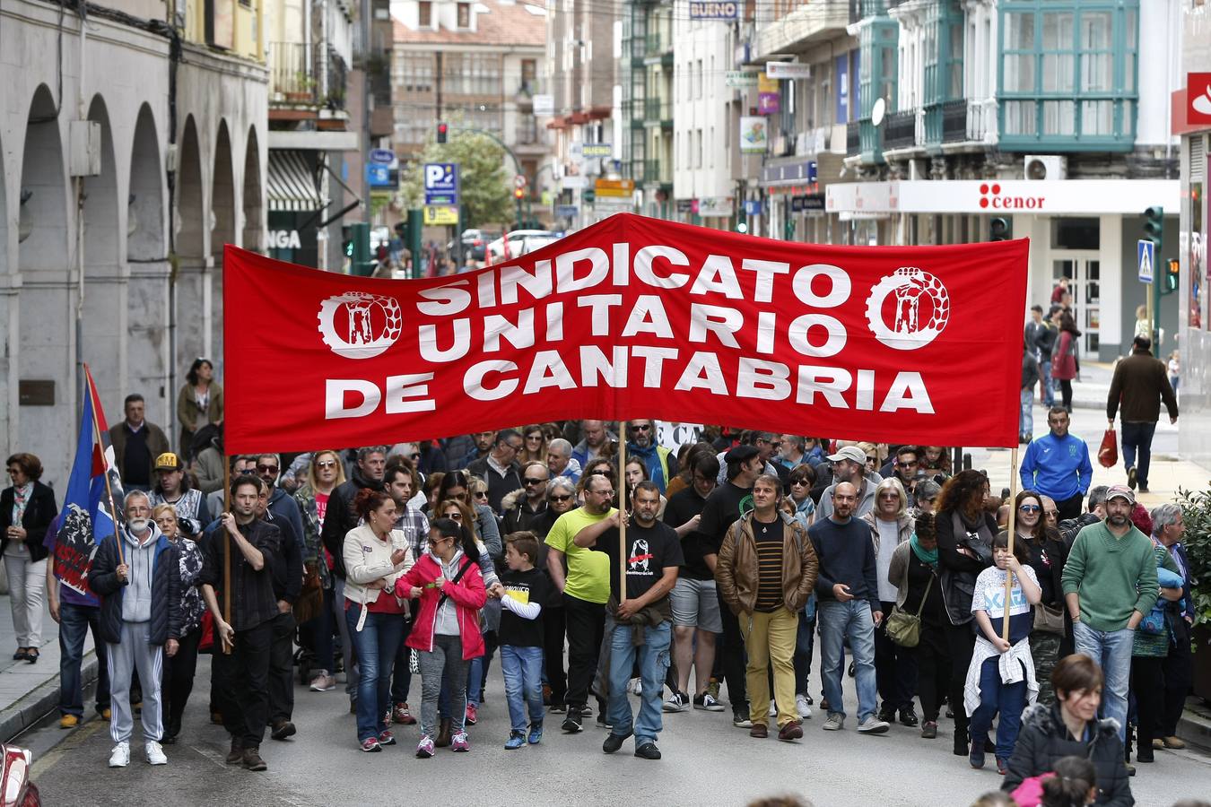 Manifestación del 1 de mayo en Torrelavega