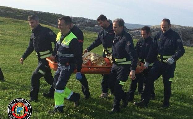 Evacuado de El Bocal un buceador con un arpón clavado en la pierna