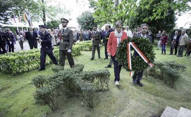 Homenaje a Pedro Velarde: «héroes» frente a «personajes de segunda»