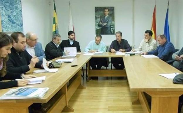 PP, PRC y Equo hacen frente común para que se debatan sus propuestas en pleno