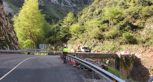 Fomento reprogramará los cortes en la carretera del Desfiladero