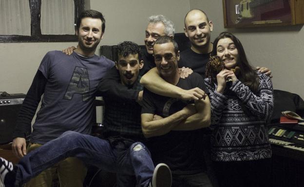 El campus de la UC suena a reggae, música indie y canción de autor