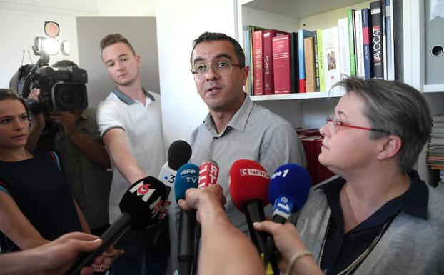 Escándalo en Francia por la muerte de una joven humillada por servicios de emergencia