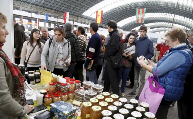 El PP alerta del peligro de desaparición de la feria apícola por «falta de gestión»