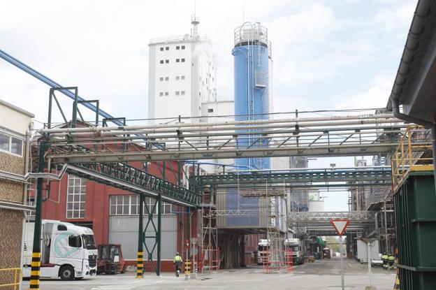 El juez se declara incompetente para resolver los despidos pactados en Solvay