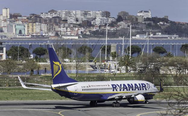 La huelga de controladores en Francia obliga a cancelar los vuelos de este martes entre Londres y Santander