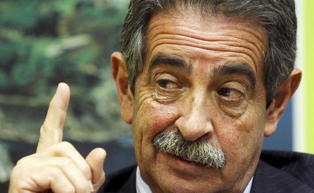 Revilla pide que dimita todo el Gobierno de Rajoy