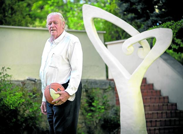 «Éramos estudiantes con mil pesetas en el bolsillo»