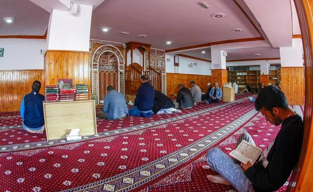 La mezquita apura el Ramadán