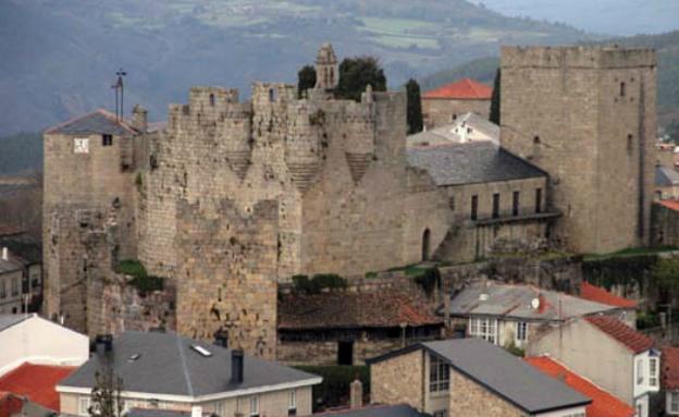 Castro Caldelas, ambiente medieval en el corazón de la Ribeira Sacra