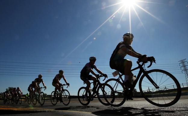 Más de una veintena de ciclistas cántabros disputan los Nacionales este fin de semana en Castellón