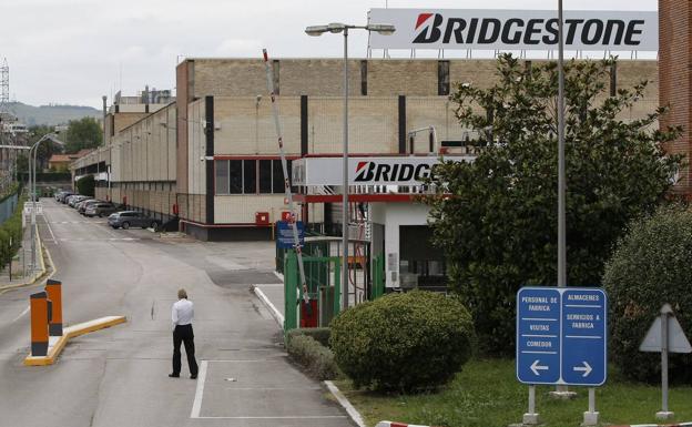 Bridgestone concederá becas de comedor a una decena de alumnos de colegios de Reocín