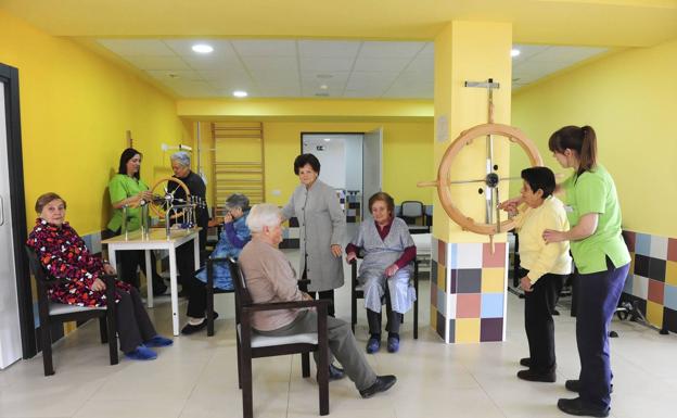 El Partido Popular acusa al Gobierno de «llevar al colapso al sistema de la dependencia»