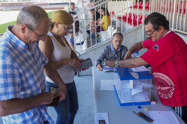 San Román, nuevo presidente del Laredo