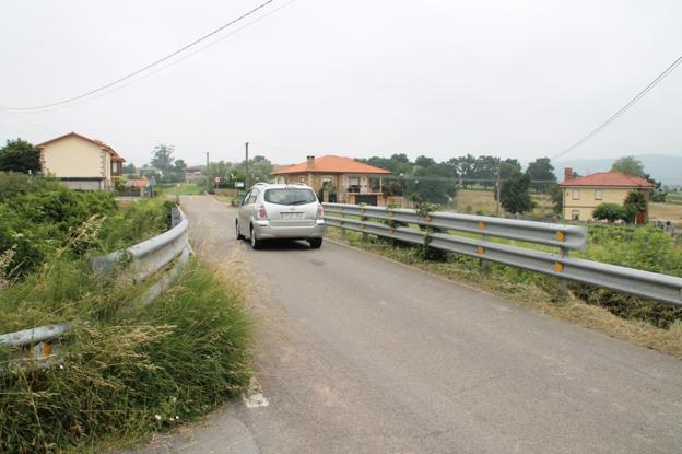 La vía verde de El Astillero a Sarón se completará gracias a un acuerdo con Adif