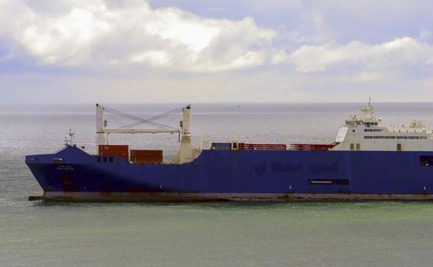 El Puerto de Santander no vetará las escalas de barcos con armas al «cumplir la legalidad»