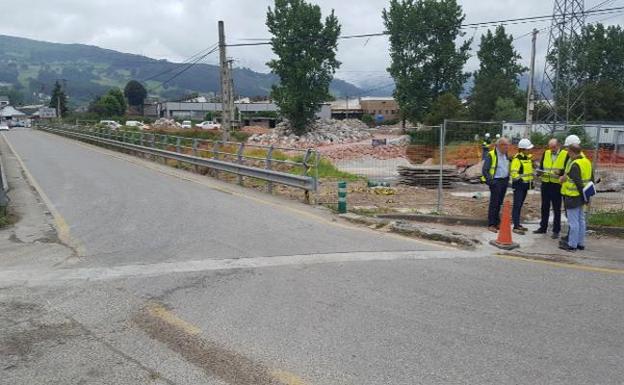 Los técnicos estudian la instalación de una pasarela prosicional en Los Corrales