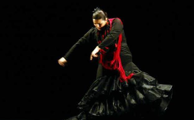 En universo jondo de la escuela de jerez llega a Santander de la mano de María del Mar Moreno