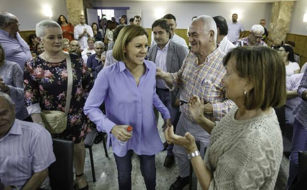 Cospedal pide apoyo a los militantes para «preservar el legado» del PP