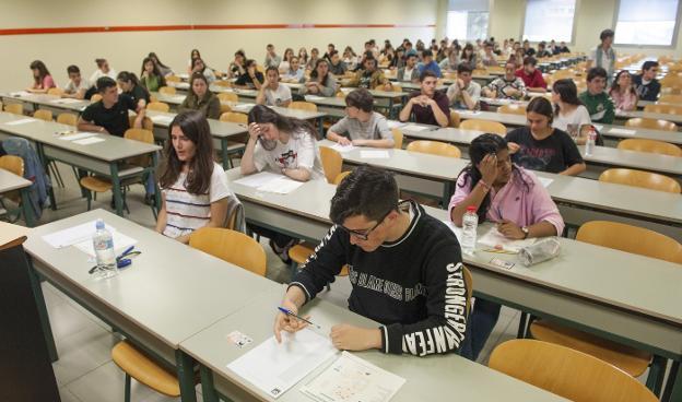 Educación adelanta de septiembre a junio los exámenes extraordinarios de Bachiller