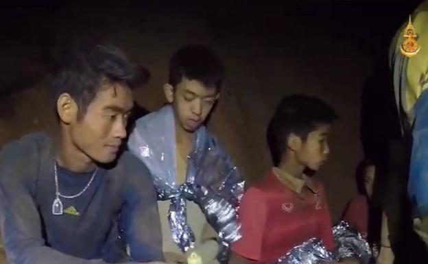 Los niños rescatados en Tailandia no podrán asistir a la final del Mundial